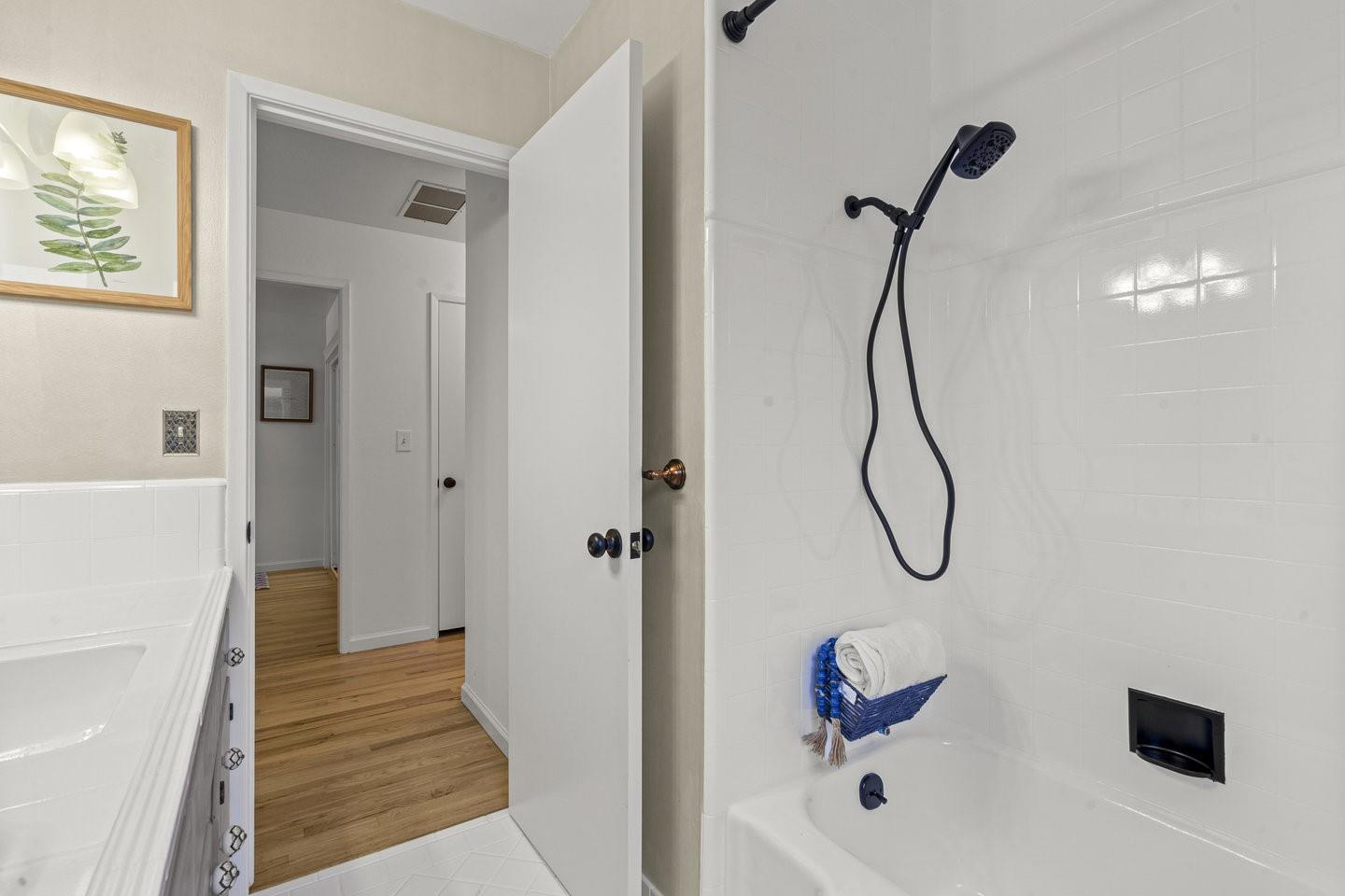 Detail Gallery Image 33 of 49 For 910 Monica Ln, Campbell,  CA 95008 - 3 Beds | 2 Baths