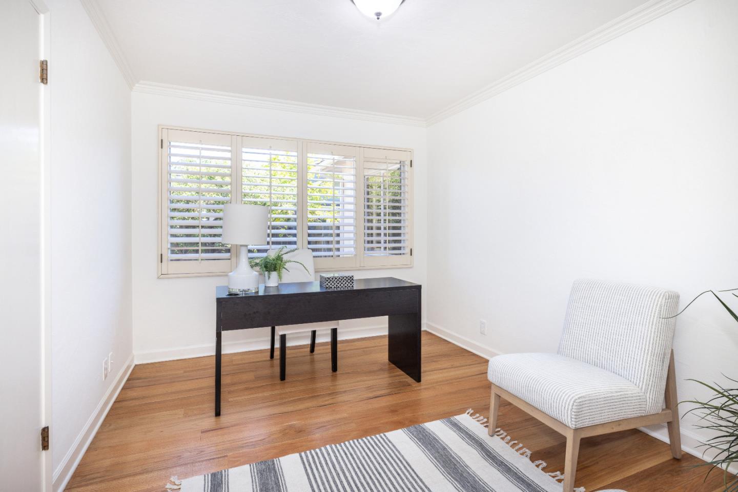 Detail Gallery Image 19 of 35 For 510 Valencia Dr, Los Altos,  CA 94022 - 3 Beds | 2 Baths