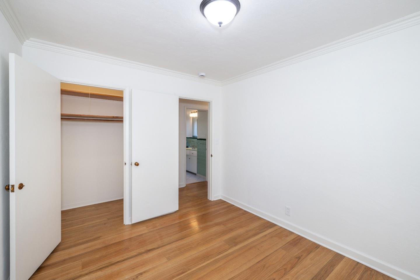 Detail Gallery Image 22 of 35 For 510 Valencia Dr, Los Altos,  CA 94022 - 3 Beds | 2 Baths