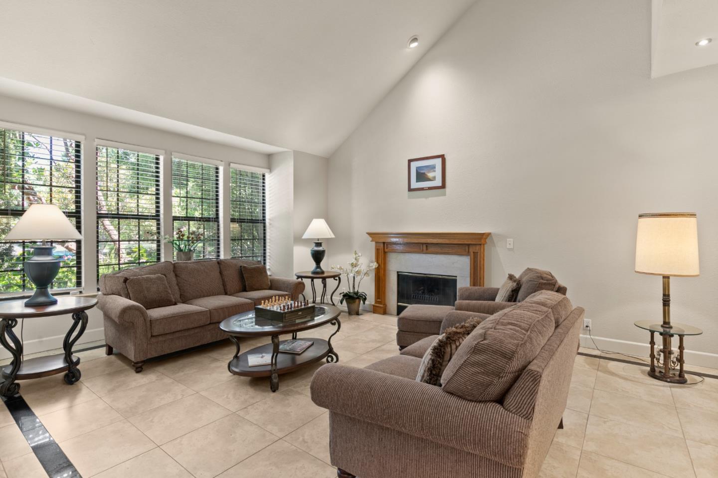 Detail Gallery Image 15 of 46 For 17475 Serene Dr, Morgan Hill,  CA 95037 - 4 Beds | 3 Baths