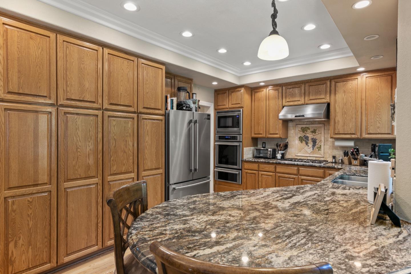 Detail Gallery Image 25 of 46 For 17475 Serene Dr, Morgan Hill,  CA 95037 - 4 Beds | 3 Baths