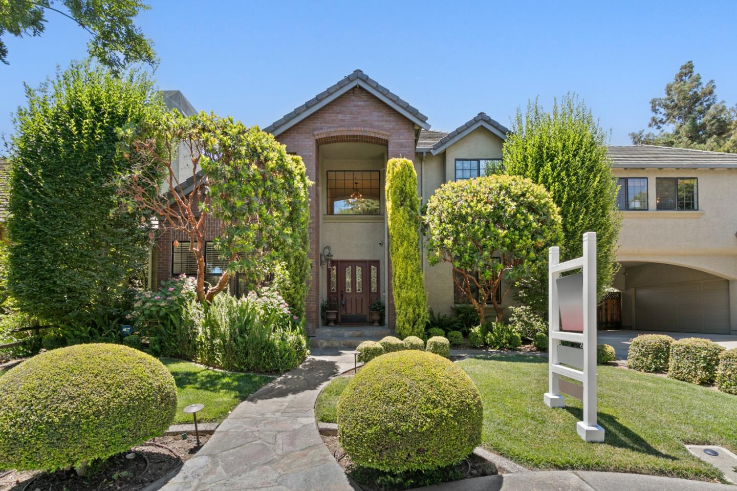 Detail Gallery Image 3 of 46 For 17475 Serene Dr, Morgan Hill,  CA 95037 - 4 Beds | 3 Baths