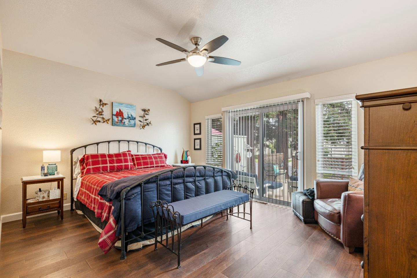 Detail Gallery Image 14 of 25 For 840 Helen Dr, Hollister,  CA 95023 - 2 Beds | 2/1 Baths