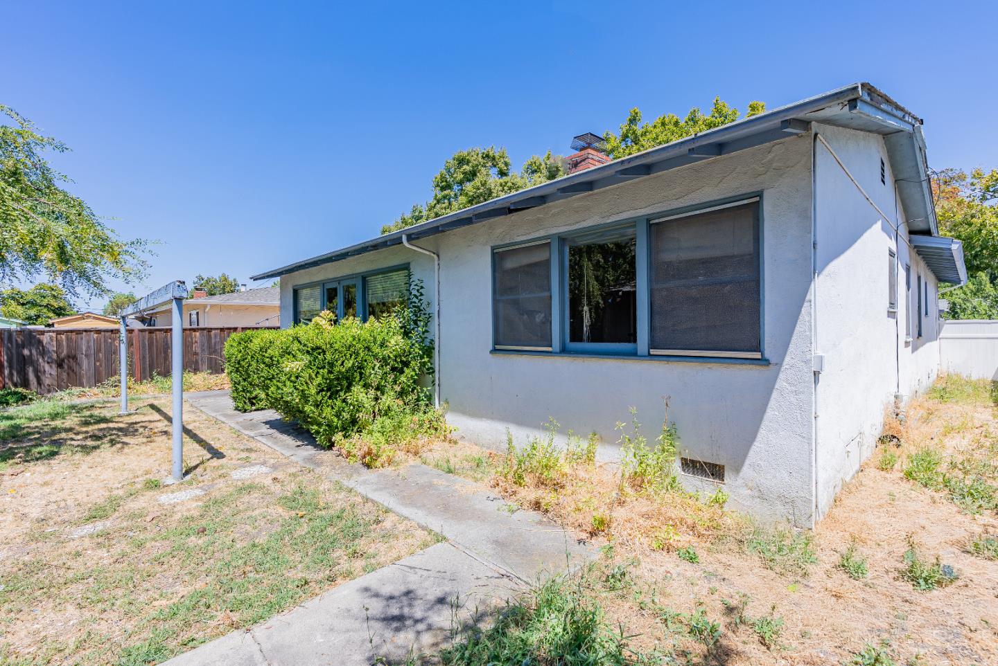 Detail Gallery Image 6 of 12 For 757 Carolina Ave, Sunnyvale,  CA 94085 - 3 Beds | 1 Baths