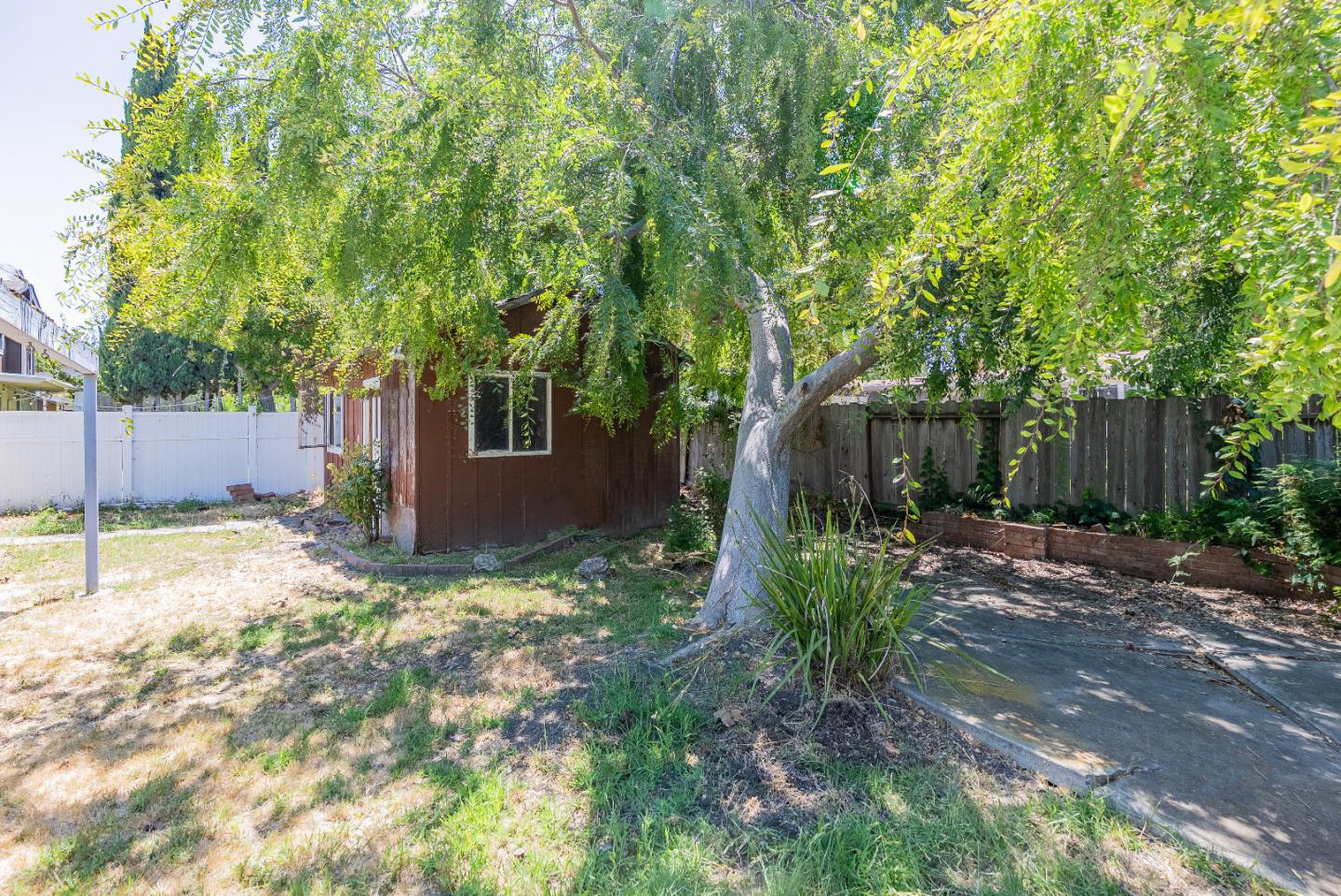 Detail Gallery Image 9 of 12 For 757 Carolina Ave, Sunnyvale,  CA 94085 - 3 Beds | 1 Baths