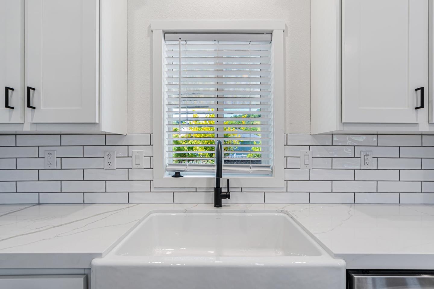 Detail Gallery Image 13 of 41 For 258 Yosemite Rd #258,  San Rafael,  CA 94903 - 3 Beds | 3 Baths