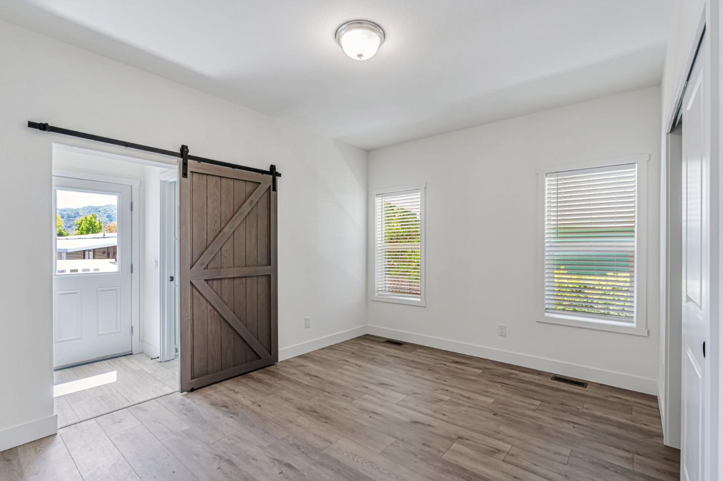 Detail Gallery Image 14 of 41 For 258 Yosemite Rd #258,  San Rafael,  CA 94903 - 3 Beds | 3 Baths