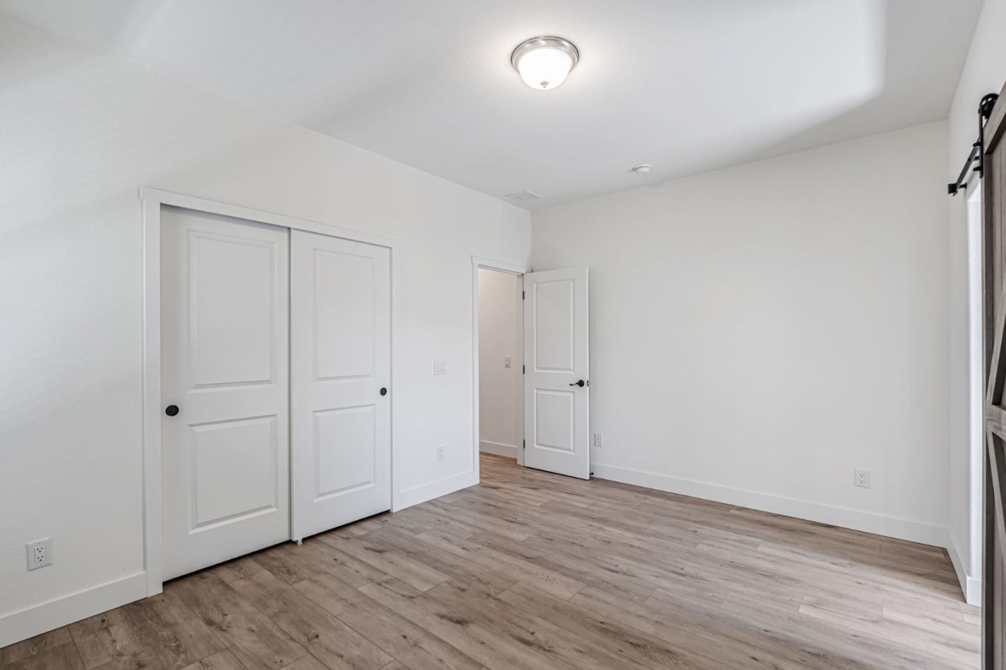Detail Gallery Image 15 of 41 For 258 Yosemite Rd #258,  San Rafael,  CA 94903 - 3 Beds | 3 Baths