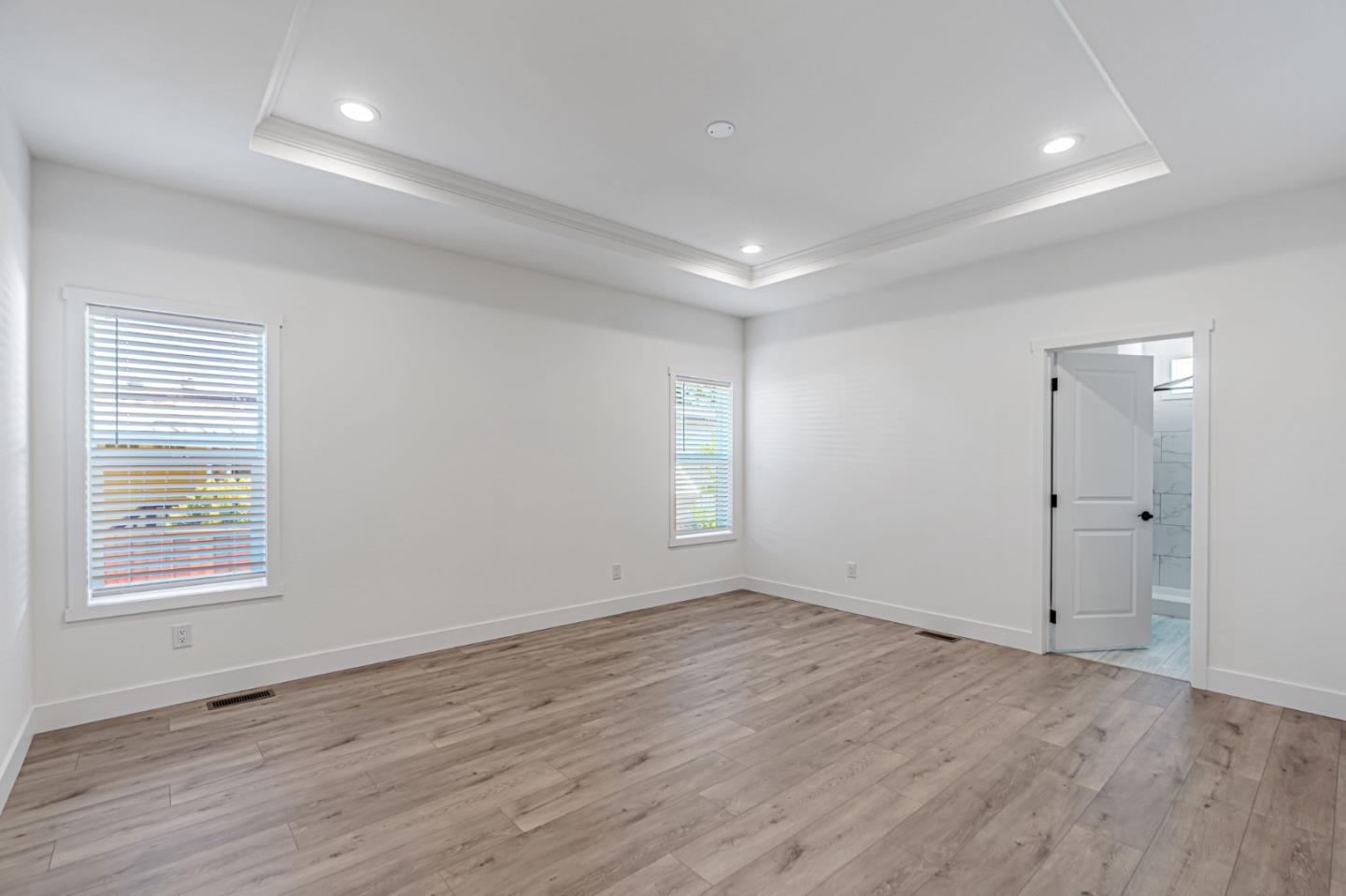 Detail Gallery Image 16 of 41 For 258 Yosemite Rd #258,  San Rafael,  CA 94903 - 3 Beds | 3 Baths