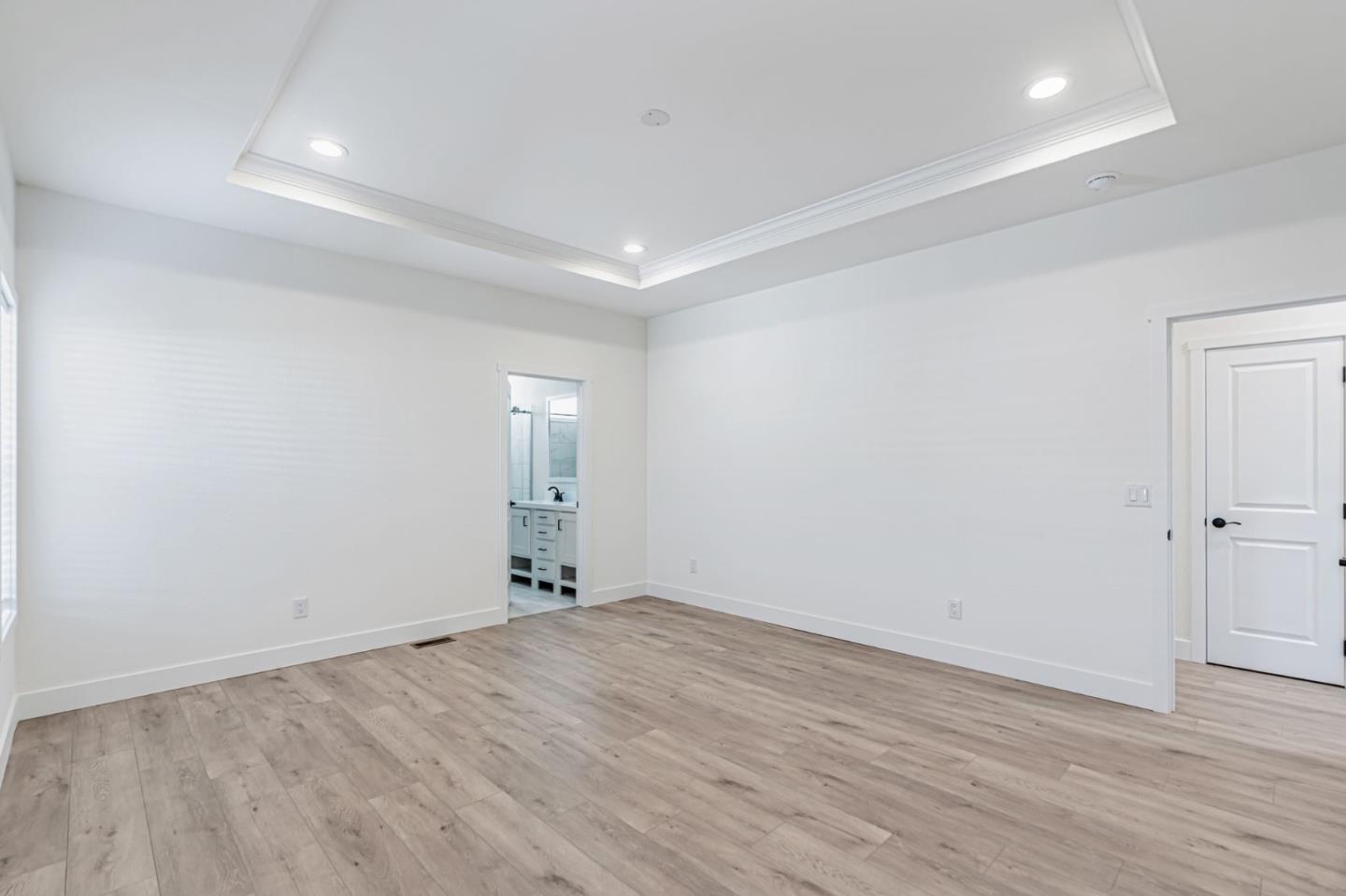 Detail Gallery Image 17 of 41 For 258 Yosemite Rd #258,  San Rafael,  CA 94903 - 3 Beds | 3 Baths
