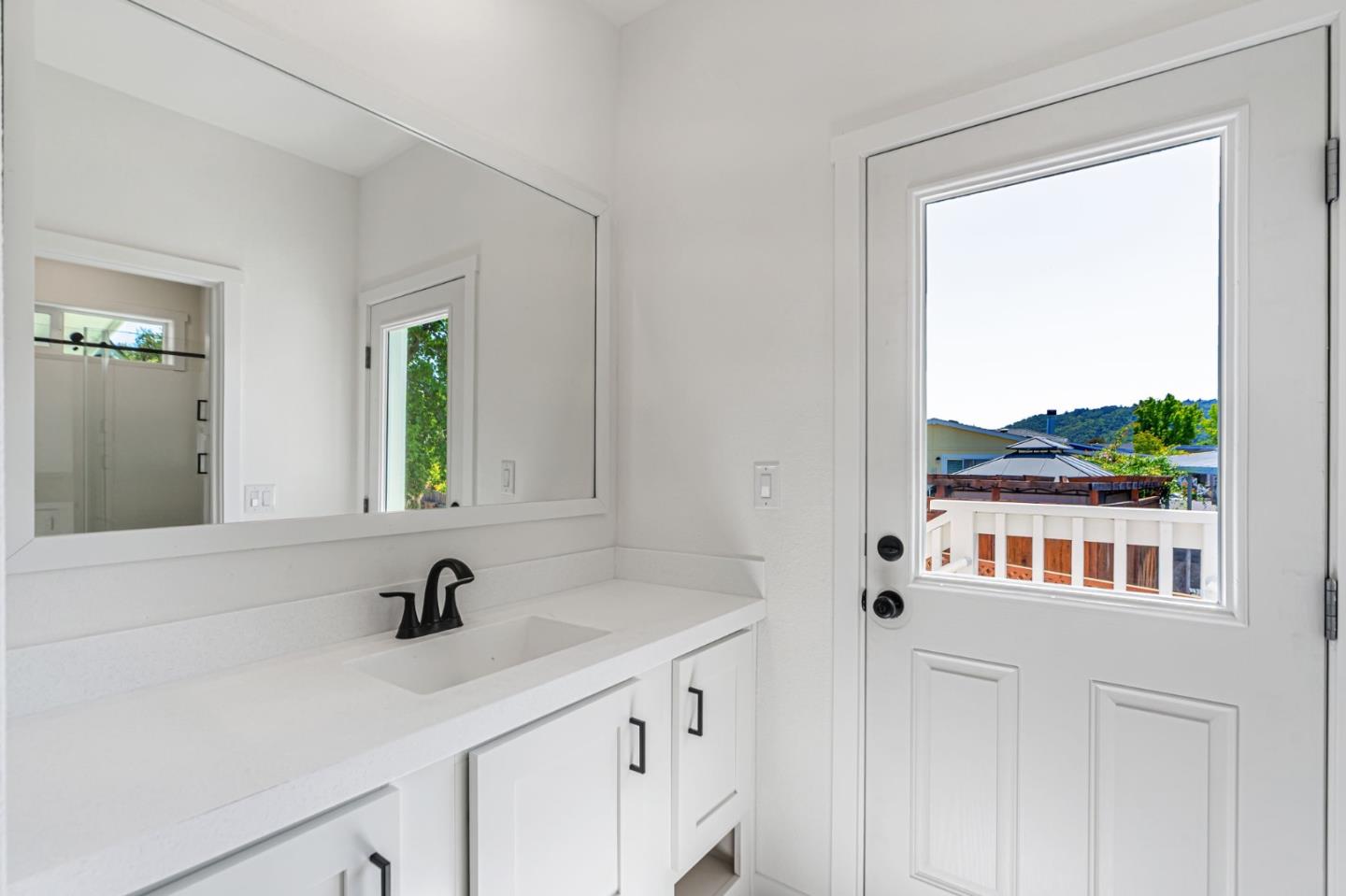 Detail Gallery Image 23 of 41 For 258 Yosemite Rd #258,  San Rafael,  CA 94903 - 3 Beds | 3 Baths