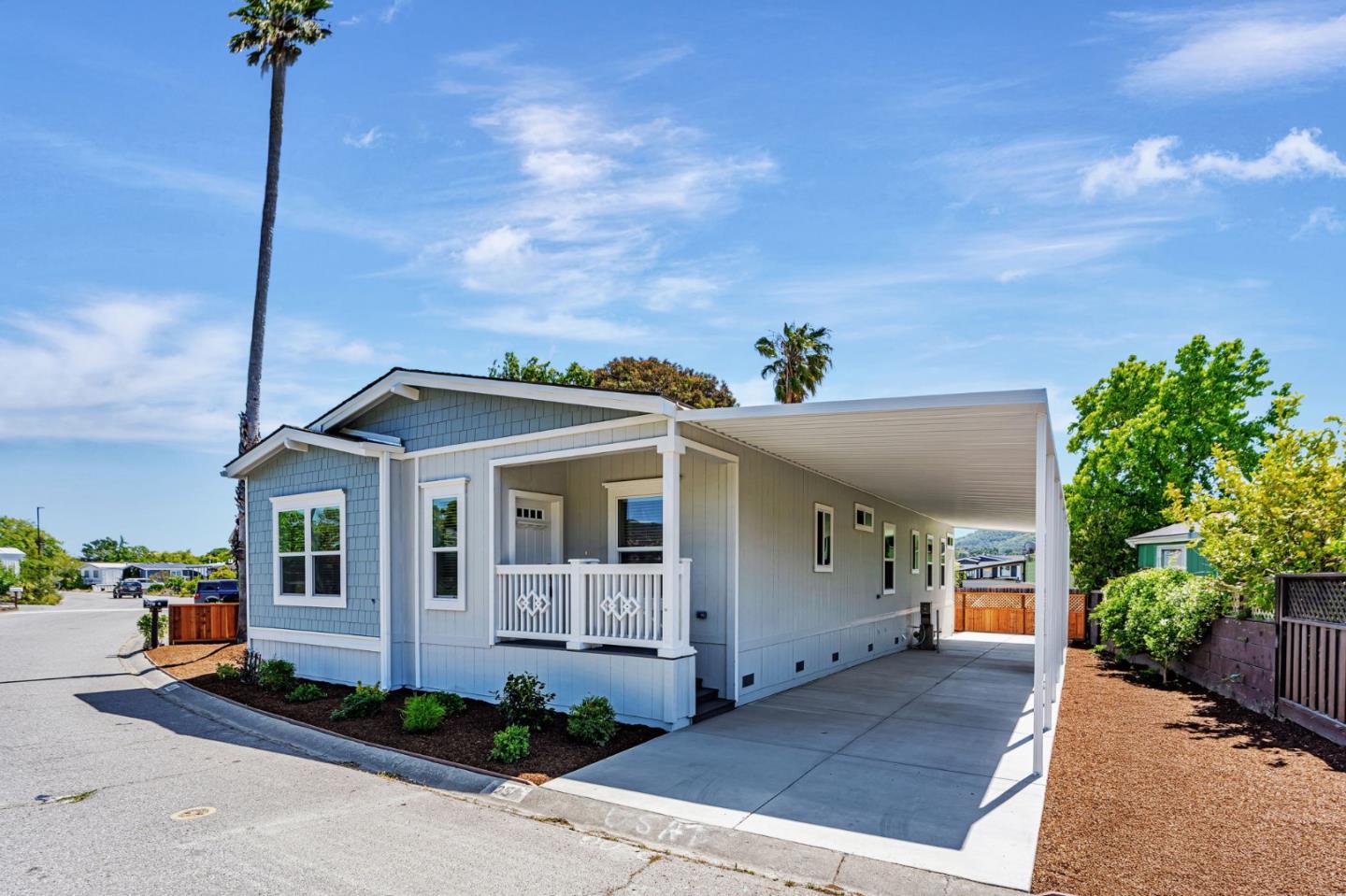 Detail Gallery Image 3 of 41 For 258 Yosemite Rd #258,  San Rafael,  CA 94903 - 3 Beds | 3 Baths