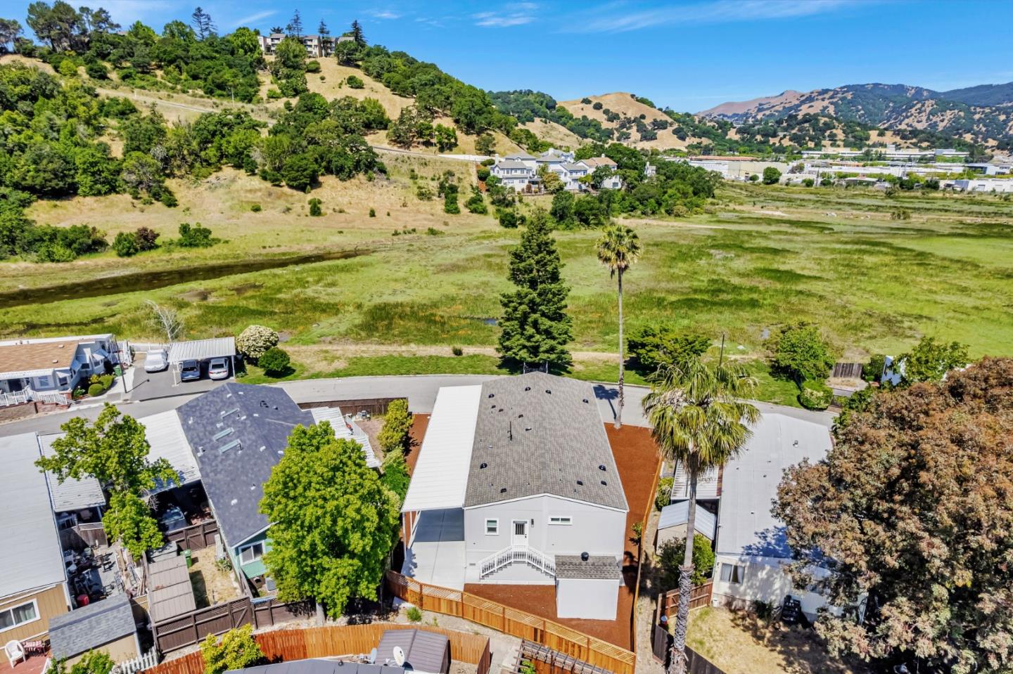 Detail Gallery Image 32 of 41 For 258 Yosemite Rd #258,  San Rafael,  CA 94903 - 3 Beds | 3 Baths