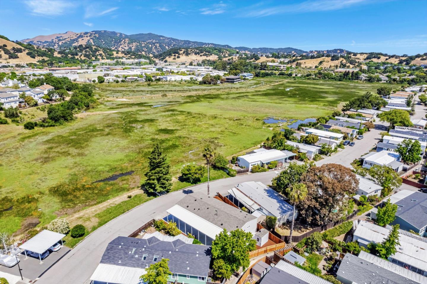 Detail Gallery Image 35 of 41 For 258 Yosemite Rd #258,  San Rafael,  CA 94903 - 3 Beds | 3 Baths