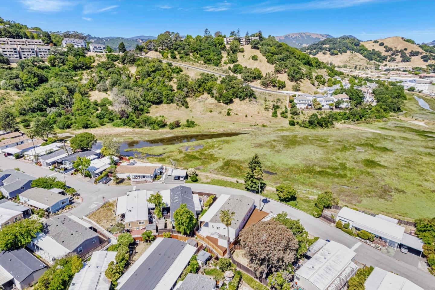 Detail Gallery Image 38 of 41 For 258 Yosemite Rd #258,  San Rafael,  CA 94903 - 3 Beds | 3 Baths