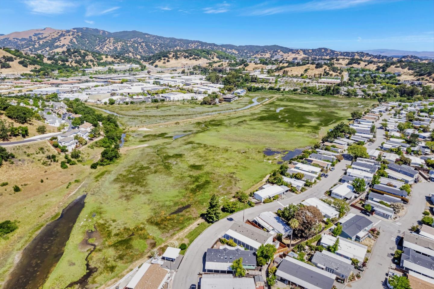 Detail Gallery Image 40 of 41 For 258 Yosemite Rd #258,  San Rafael,  CA 94903 - 3 Beds | 3 Baths