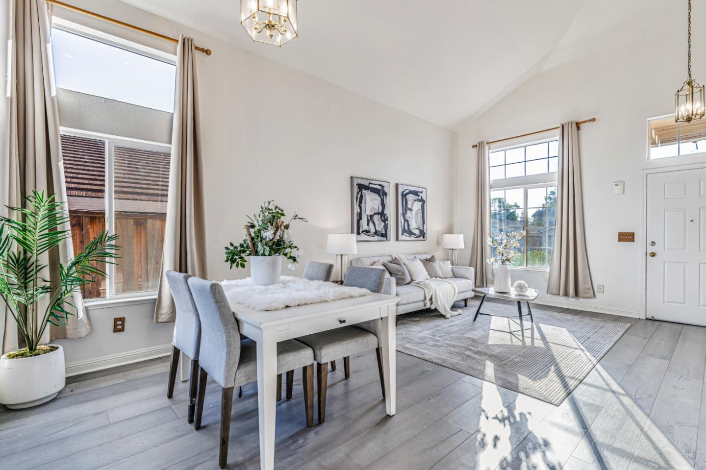 Detail Gallery Image 10 of 31 For 4928 Pinehaven Way, Antioch,  CA 94531 - 4 Beds | 2/1 Baths