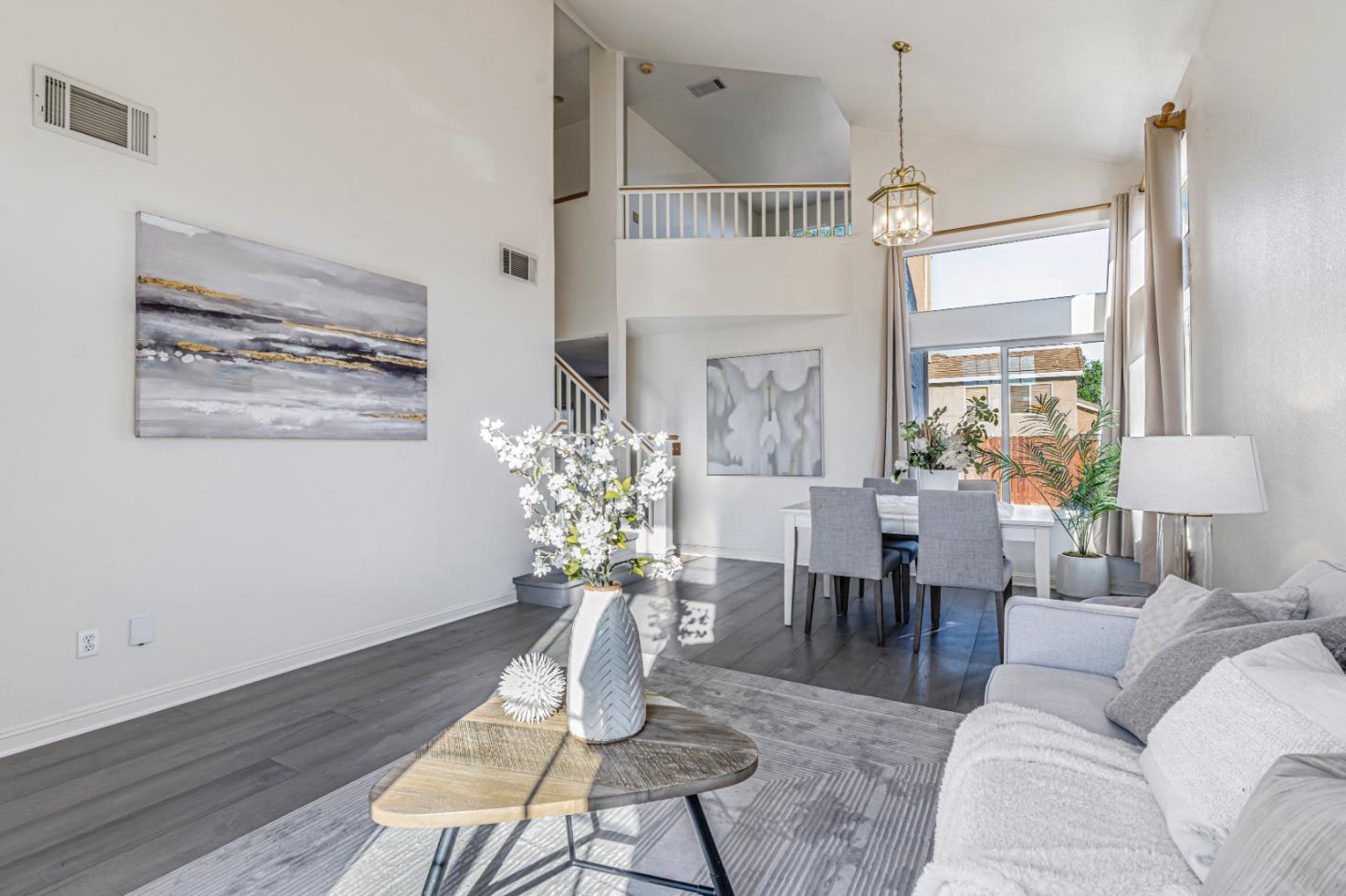 Detail Gallery Image 2 of 31 For 4928 Pinehaven Way, Antioch,  CA 94531 - 4 Beds | 2/1 Baths
