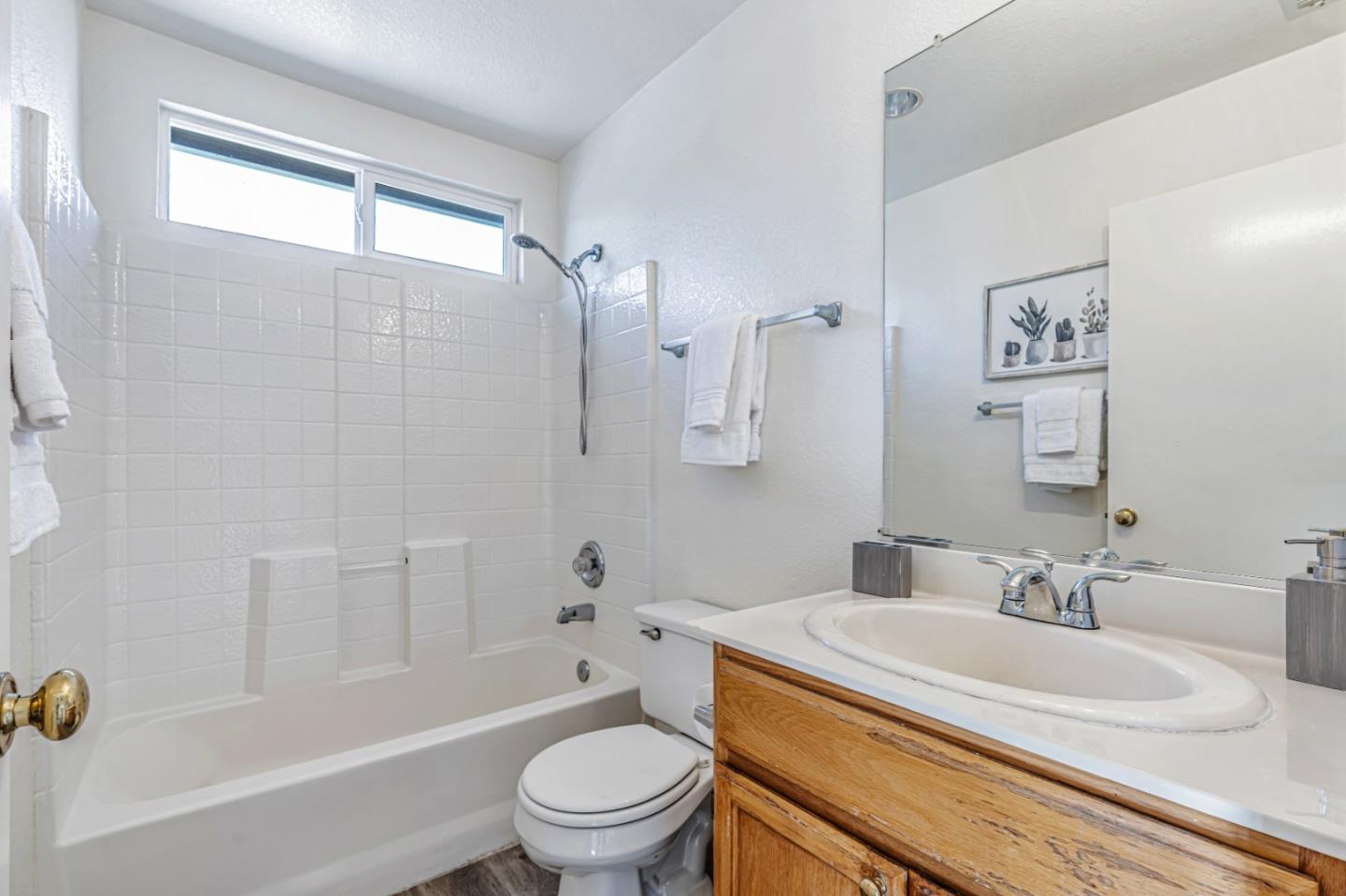 Detail Gallery Image 23 of 31 For 4928 Pinehaven Way, Antioch,  CA 94531 - 4 Beds | 2/1 Baths