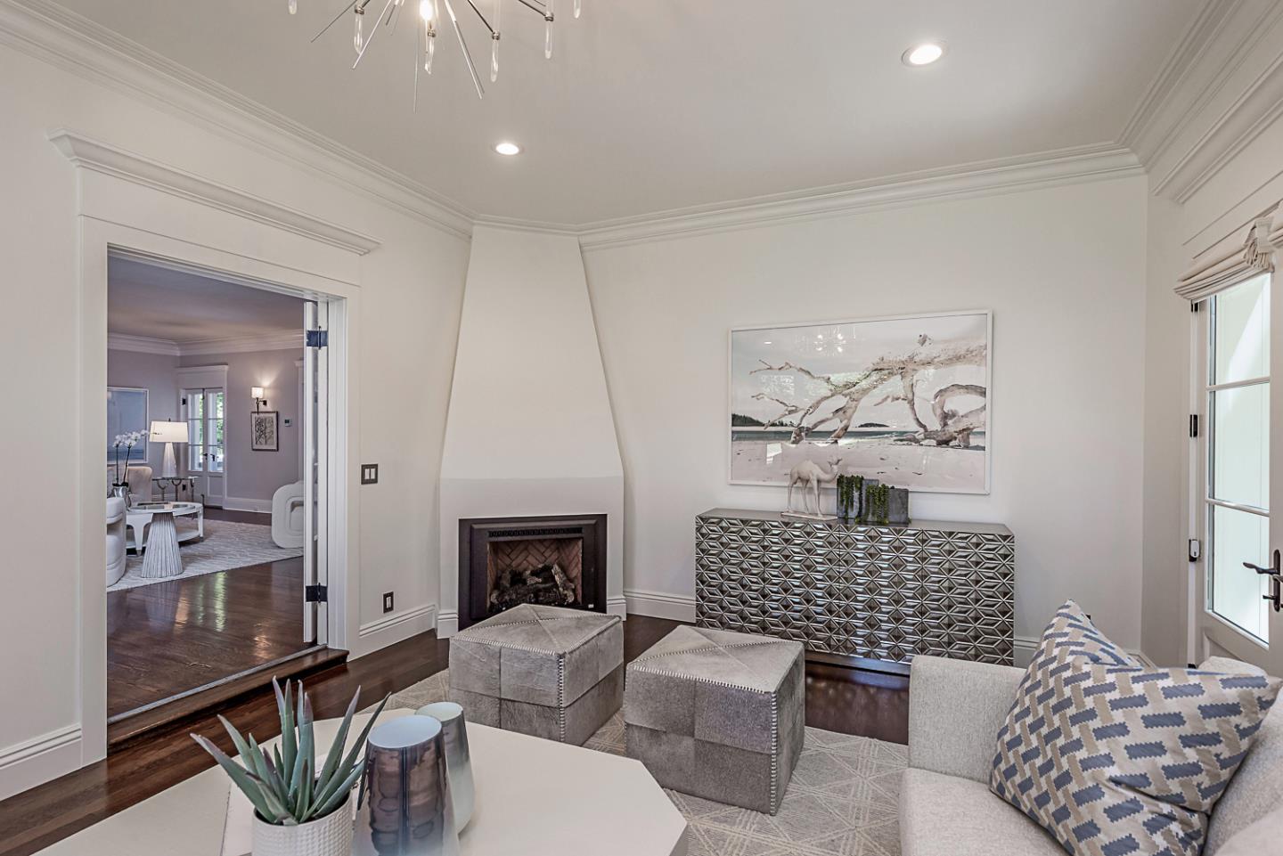 Detail Gallery Image 10 of 75 For 12791 Normandy Ln, Los Altos Hills,  CA 94022 - 5 Beds | 4/1 Baths