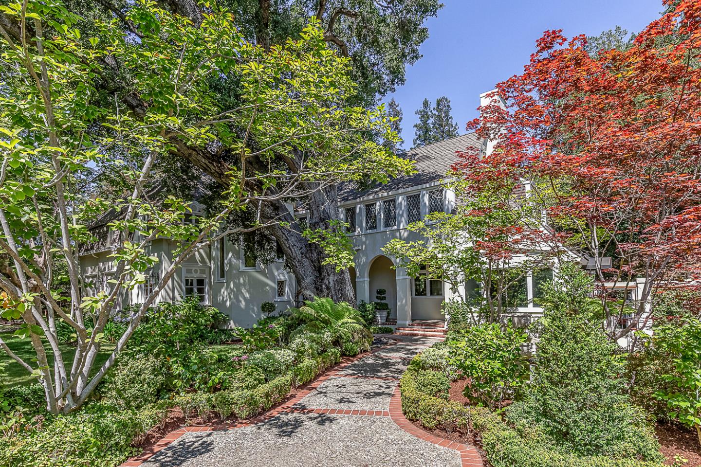 Detail Gallery Image 2 of 75 For 12791 Normandy Ln, Los Altos Hills,  CA 94022 - 5 Beds | 4/1 Baths