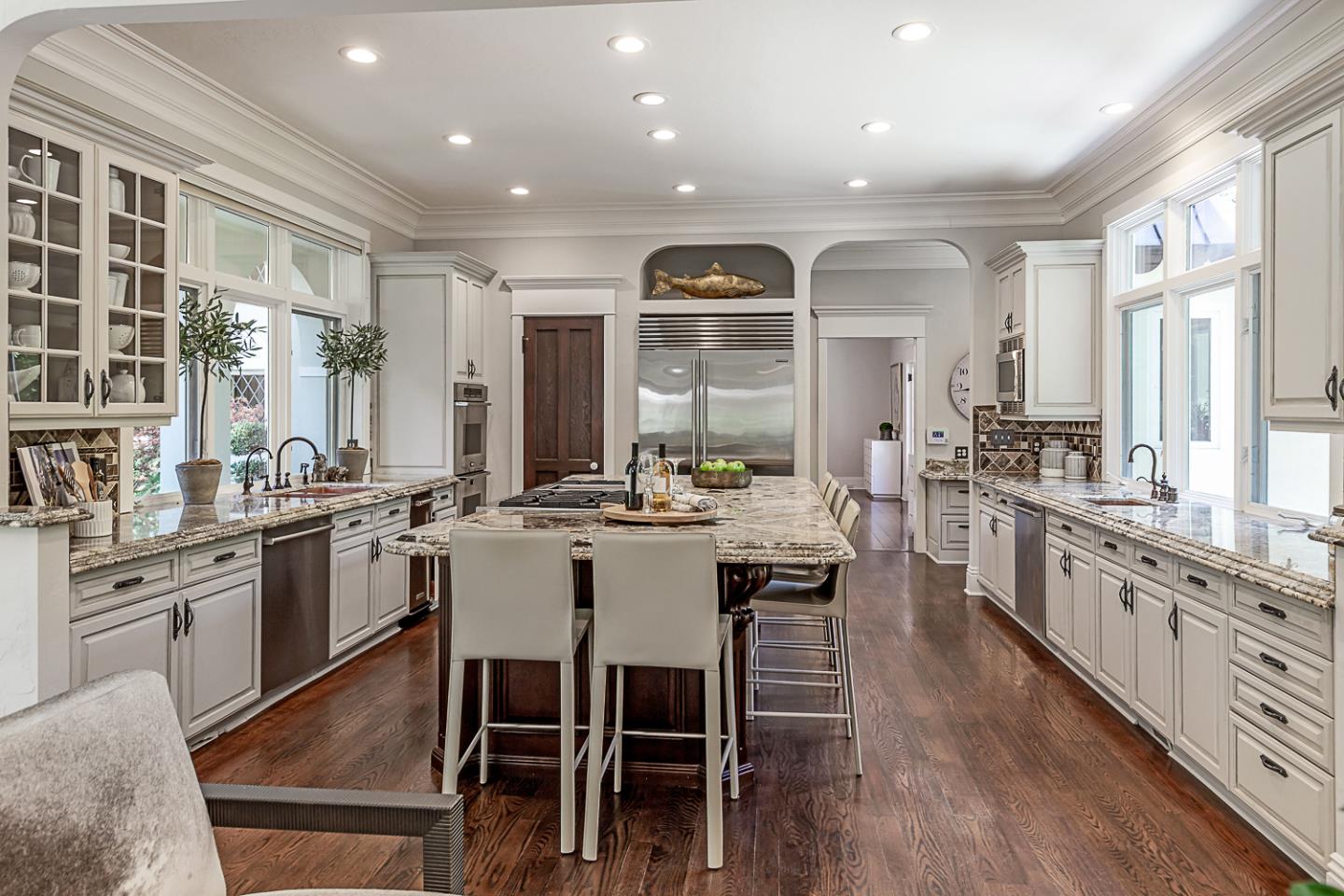 Detail Gallery Image 21 of 75 For 12791 Normandy Ln, Los Altos Hills,  CA 94022 - 5 Beds | 4/1 Baths