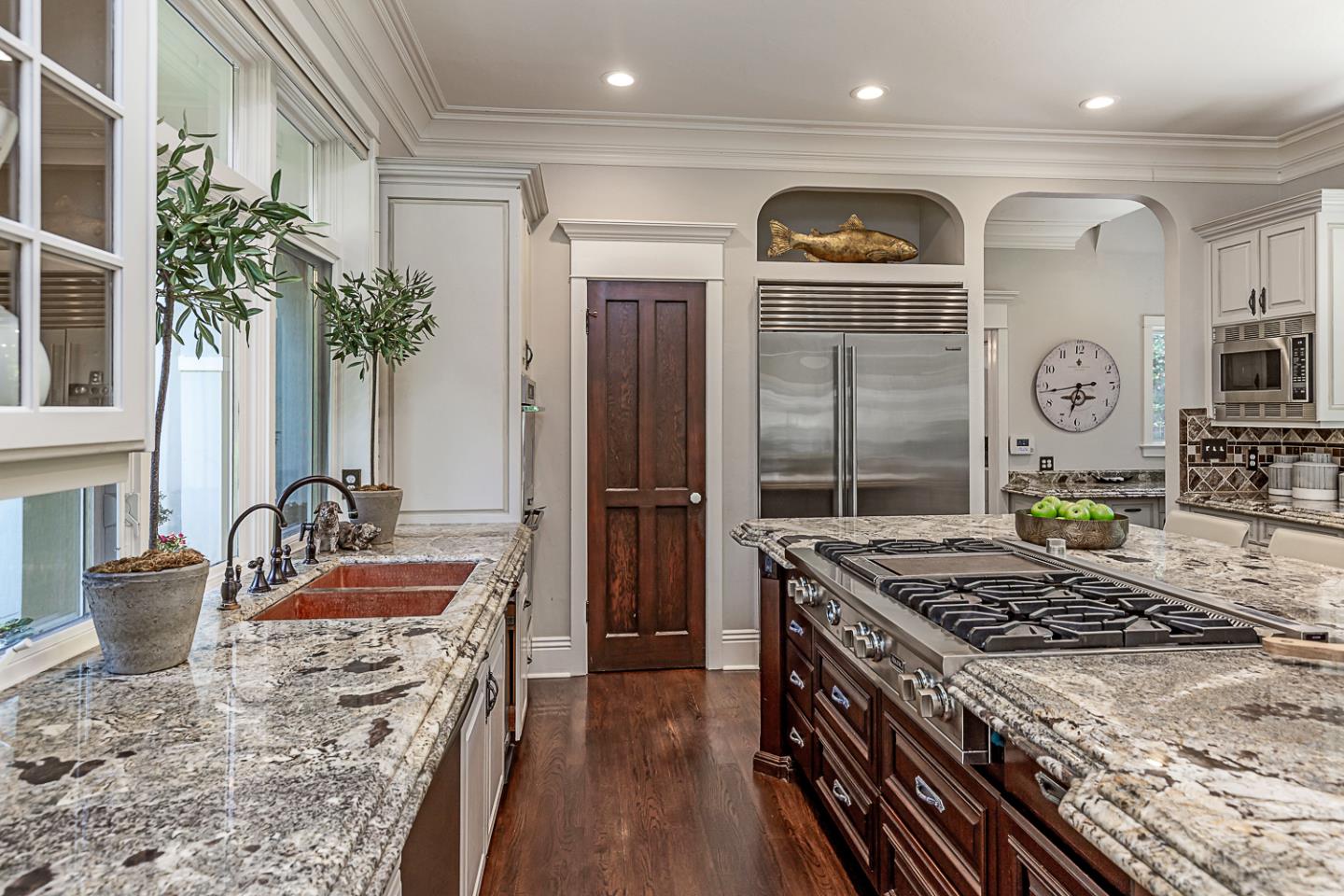 Detail Gallery Image 22 of 75 For 12791 Normandy Ln, Los Altos Hills,  CA 94022 - 5 Beds | 4/1 Baths