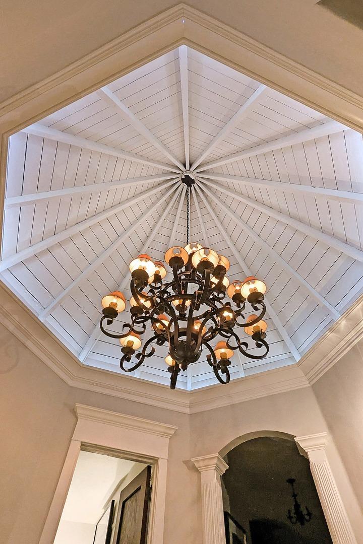 Detail Gallery Image 29 of 75 For 12791 Normandy Ln, Los Altos Hills,  CA 94022 - 5 Beds | 4/1 Baths