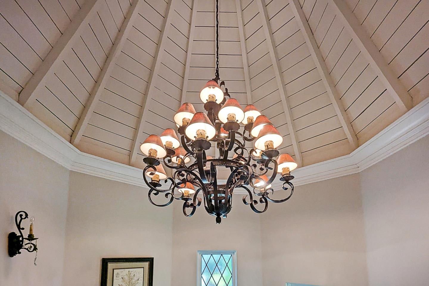 Detail Gallery Image 31 of 75 For 12791 Normandy Ln, Los Altos Hills,  CA 94022 - 5 Beds | 4/1 Baths