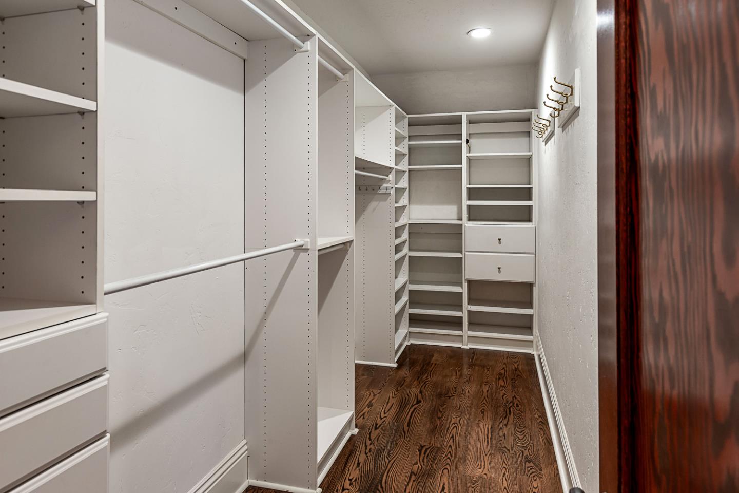 Detail Gallery Image 34 of 75 For 12791 Normandy Ln, Los Altos Hills,  CA 94022 - 5 Beds | 4/1 Baths
