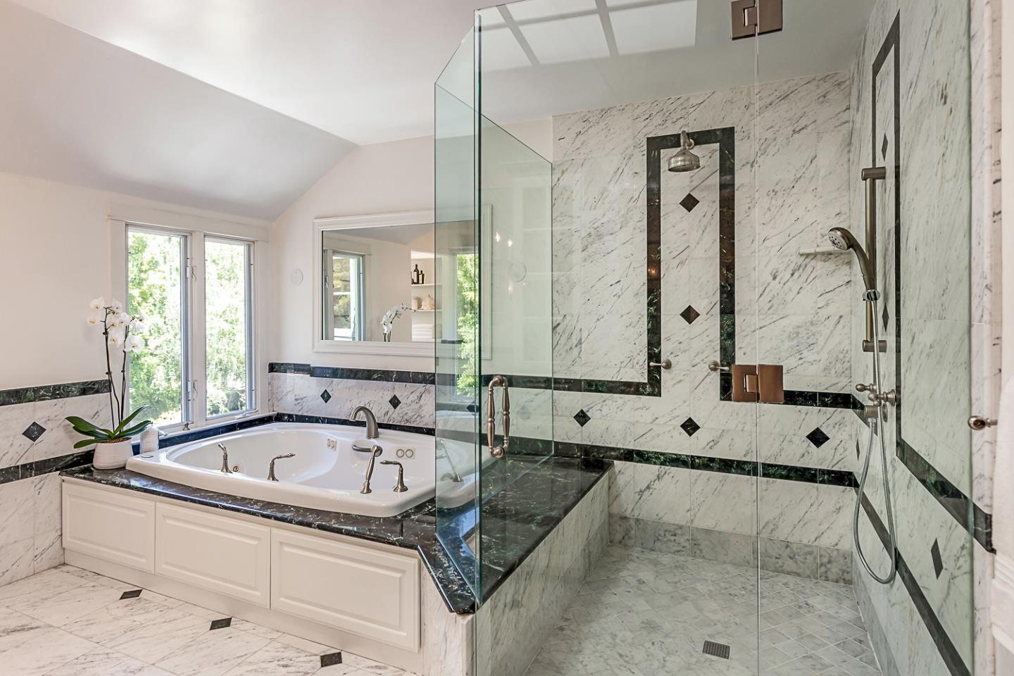 Detail Gallery Image 36 of 75 For 12791 Normandy Ln, Los Altos Hills,  CA 94022 - 5 Beds | 4/1 Baths