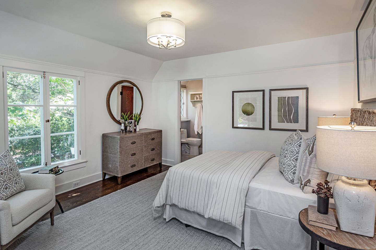 Detail Gallery Image 37 of 75 For 12791 Normandy Ln, Los Altos Hills,  CA 94022 - 5 Beds | 4/1 Baths