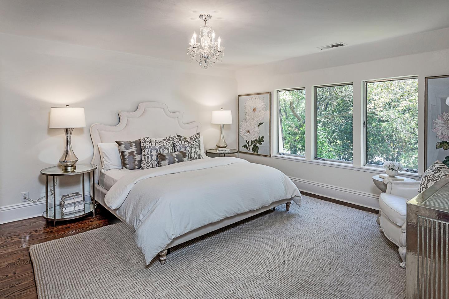 Detail Gallery Image 39 of 75 For 12791 Normandy Ln, Los Altos Hills,  CA 94022 - 5 Beds | 4/1 Baths
