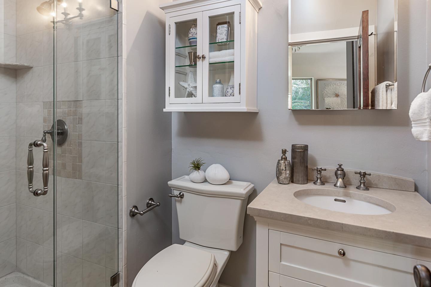 Detail Gallery Image 41 of 75 For 12791 Normandy Ln, Los Altos Hills,  CA 94022 - 5 Beds | 4/1 Baths