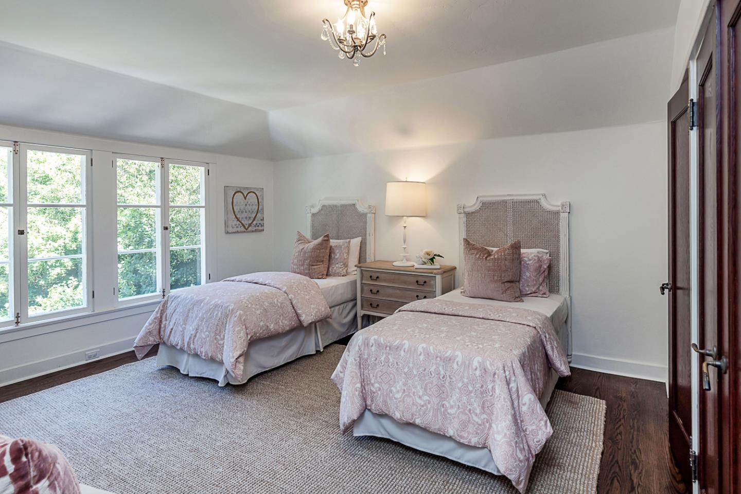 Detail Gallery Image 42 of 75 For 12791 Normandy Ln, Los Altos Hills,  CA 94022 - 5 Beds | 4/1 Baths