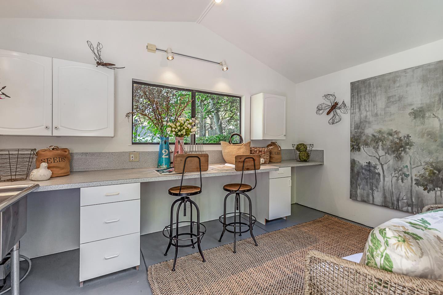 Detail Gallery Image 55 of 75 For 12791 Normandy Ln, Los Altos Hills,  CA 94022 - 5 Beds | 4/1 Baths