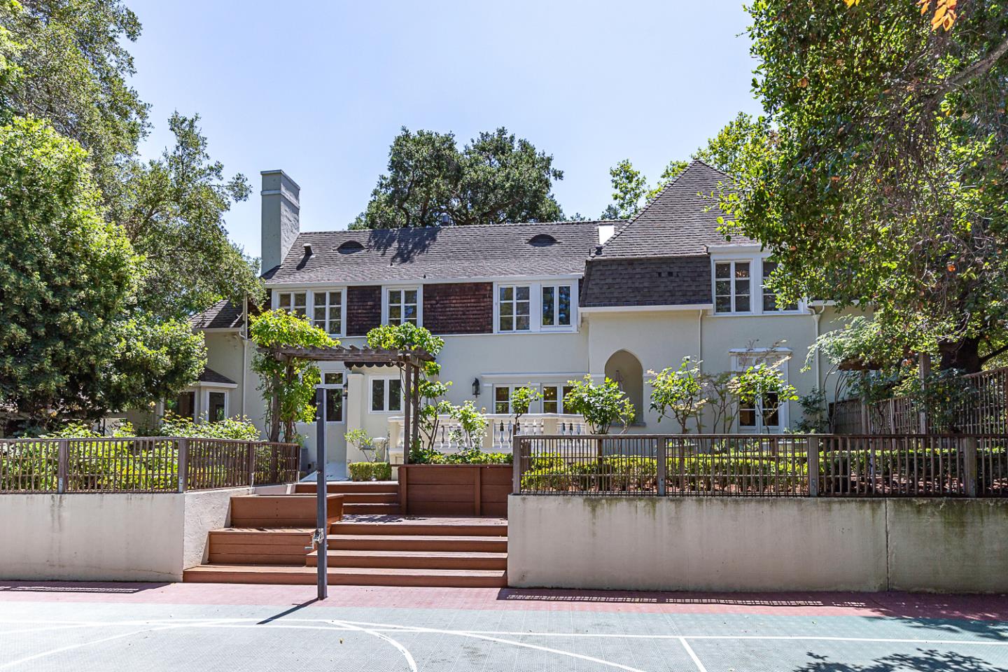 Detail Gallery Image 58 of 75 For 12791 Normandy Ln, Los Altos Hills,  CA 94022 - 5 Beds | 4/1 Baths