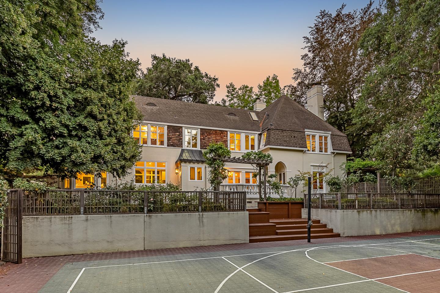 Detail Gallery Image 59 of 75 For 12791 Normandy Ln, Los Altos Hills,  CA 94022 - 5 Beds | 4/1 Baths