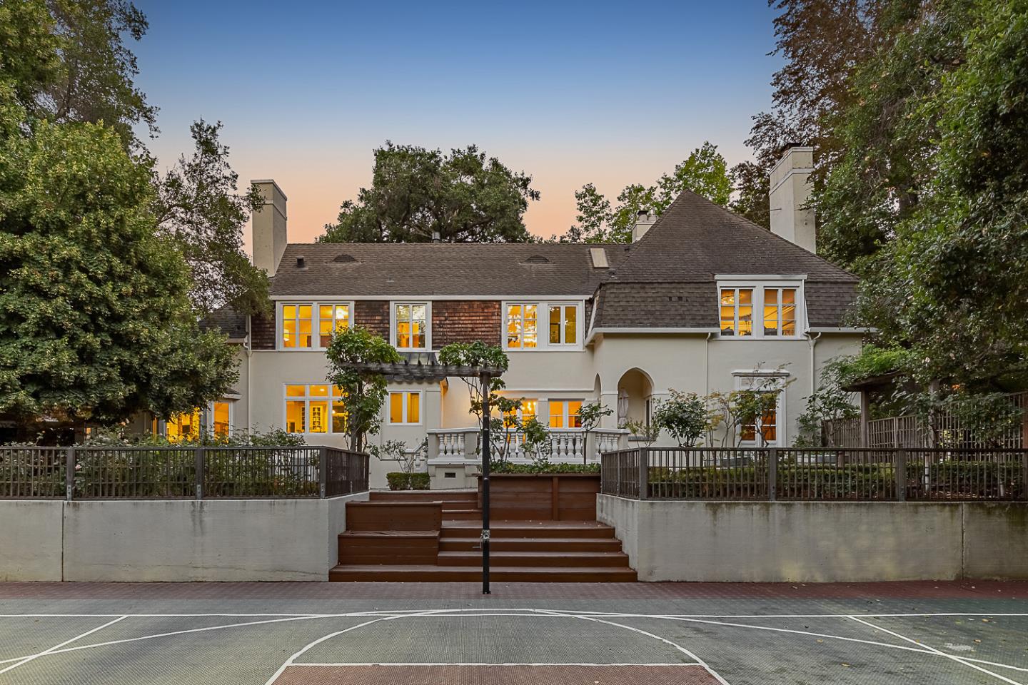 Detail Gallery Image 60 of 75 For 12791 Normandy Ln, Los Altos Hills,  CA 94022 - 5 Beds | 4/1 Baths