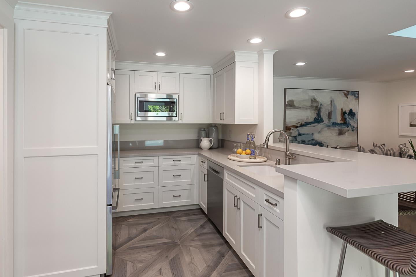 Detail Gallery Image 68 of 75 For 12791 Normandy Ln, Los Altos Hills,  CA 94022 - 5 Beds | 4/1 Baths