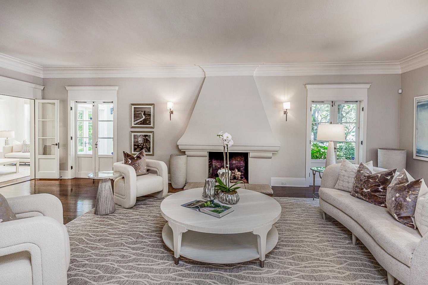 Detail Gallery Image 7 of 75 For 12791 Normandy Ln, Los Altos Hills,  CA 94022 - 5 Beds | 4/1 Baths