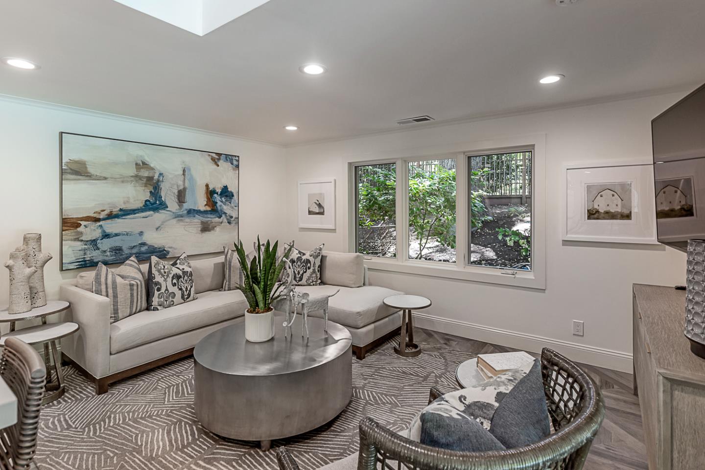 Detail Gallery Image 70 of 75 For 12791 Normandy Ln, Los Altos Hills,  CA 94022 - 5 Beds | 4/1 Baths