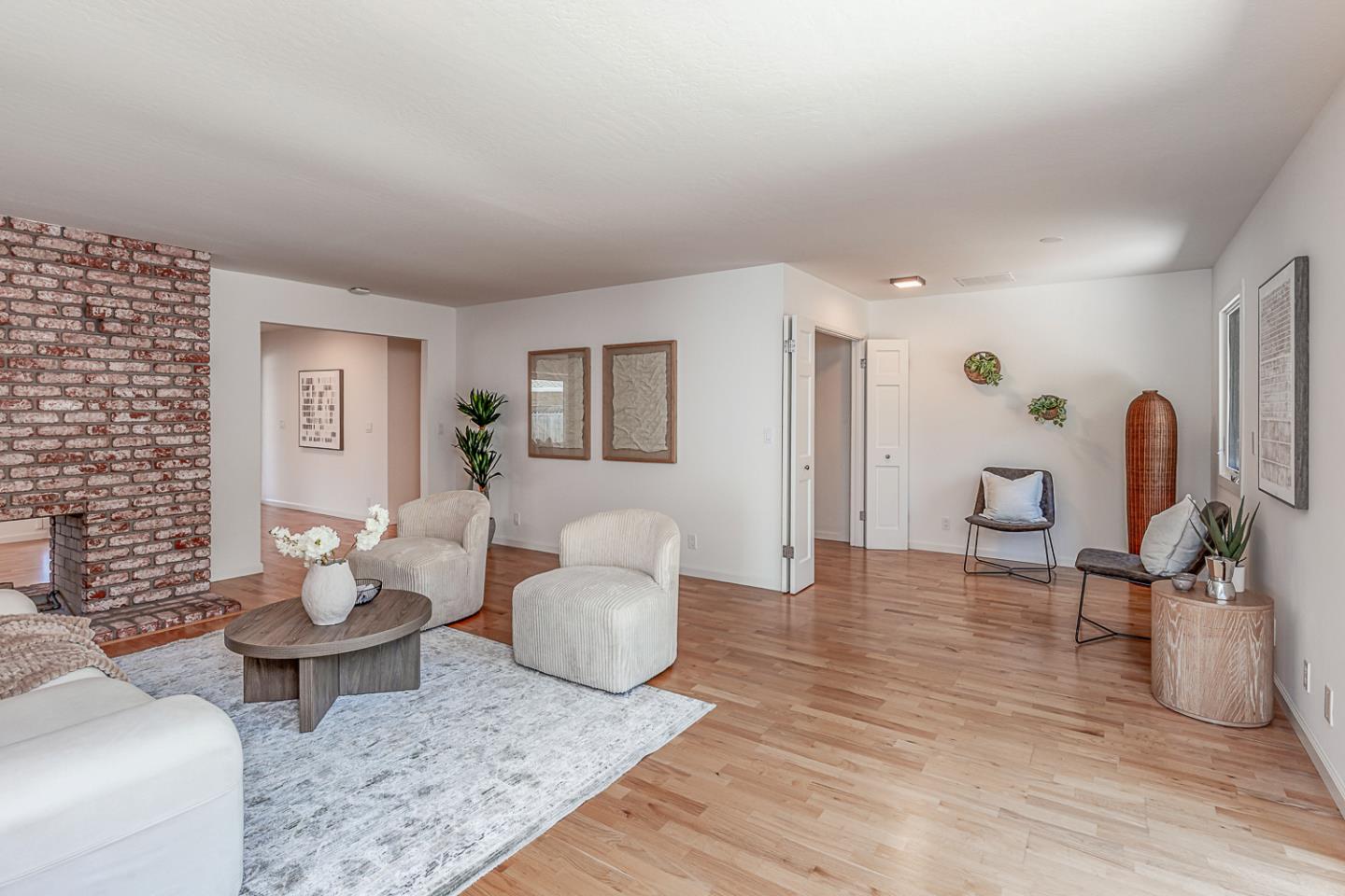 Detail Gallery Image 12 of 29 For 920 Damian Way, Los Altos,  CA 94024 - 3 Beds | 2/1 Baths