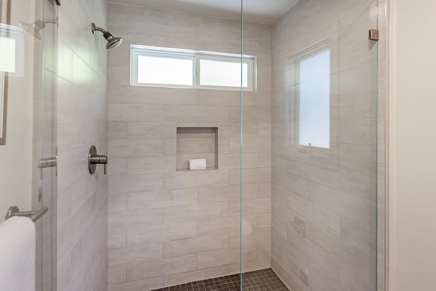 Detail Gallery Image 18 of 29 For 920 Damian Way, Los Altos,  CA 94024 - 3 Beds | 2/1 Baths