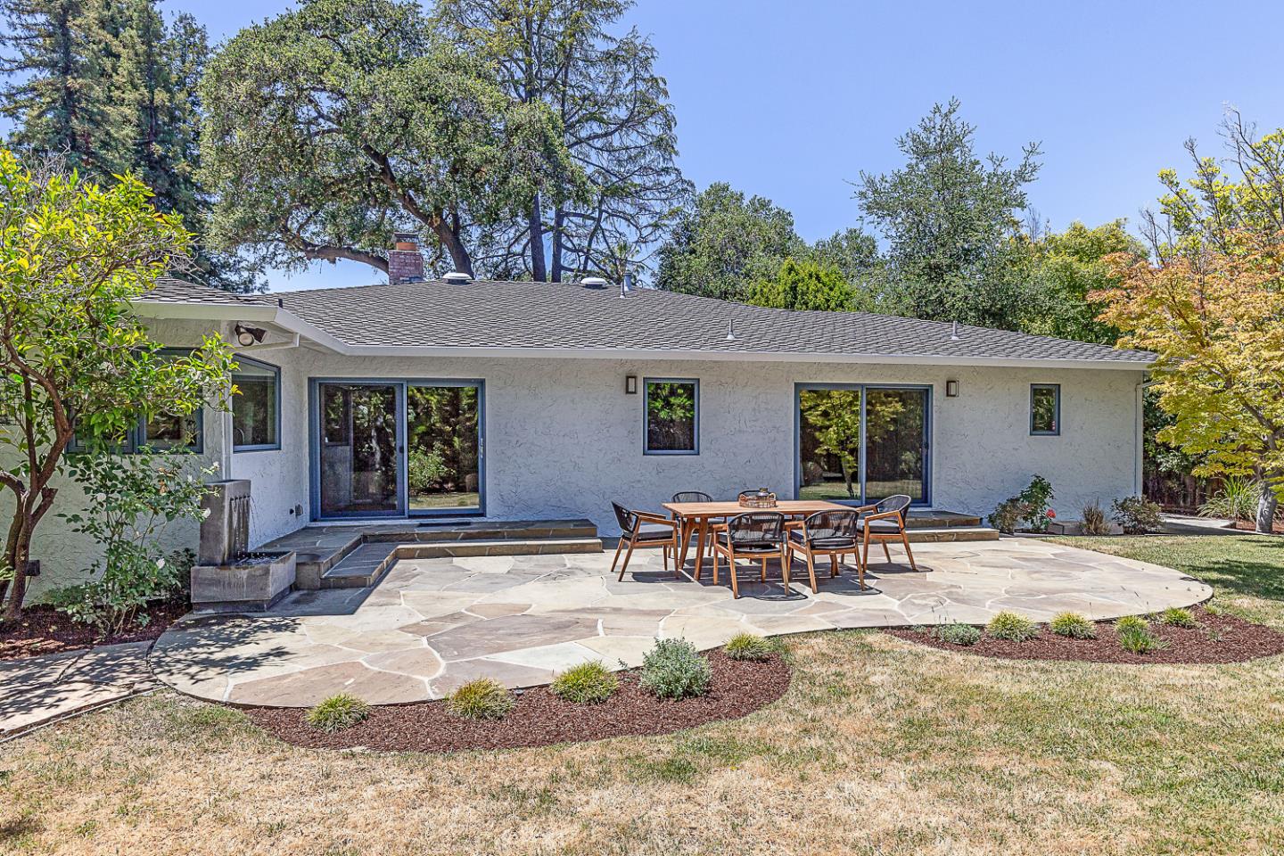 Detail Gallery Image 24 of 29 For 920 Damian Way, Los Altos,  CA 94024 - 3 Beds | 2/1 Baths