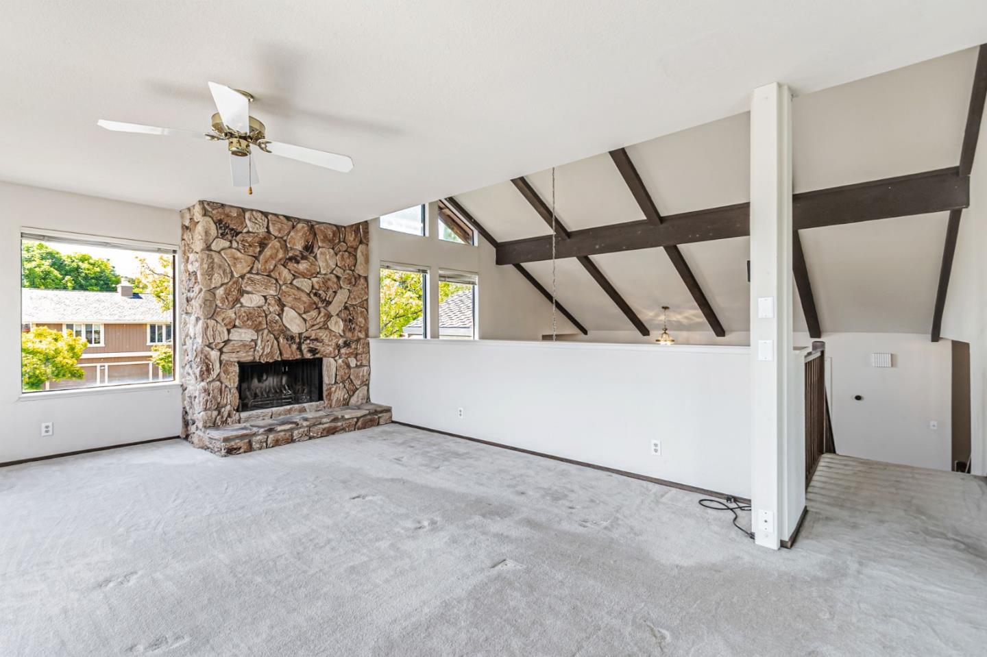 Detail Gallery Image 12 of 69 For 1440 Kring Way, Los Altos,  CA 94024 - 4 Beds | 3/1 Baths