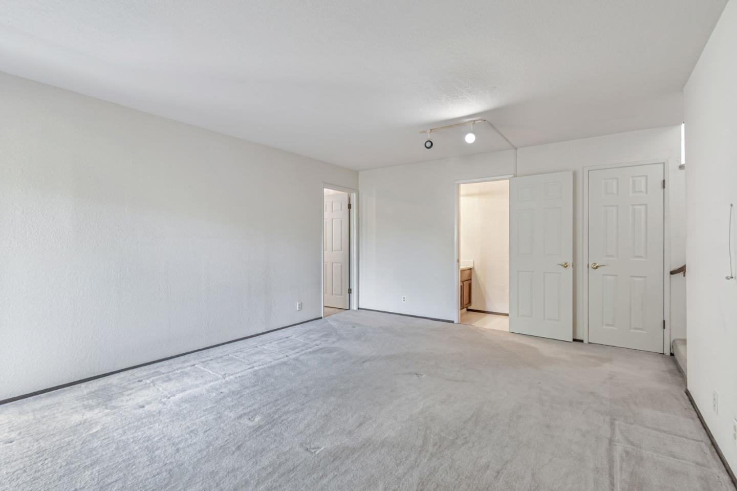 Detail Gallery Image 17 of 69 For 1440 Kring Way, Los Altos,  CA 94024 - 4 Beds | 3/1 Baths
