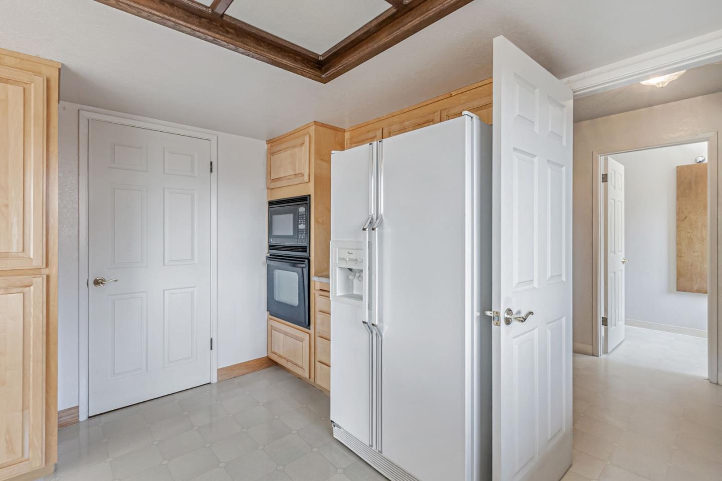 Detail Gallery Image 21 of 69 For 1440 Kring Way, Los Altos,  CA 94024 - 4 Beds | 3/1 Baths