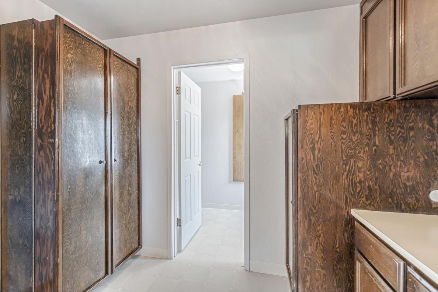 Detail Gallery Image 29 of 69 For 1440 Kring Way, Los Altos,  CA 94024 - 4 Beds | 3/1 Baths