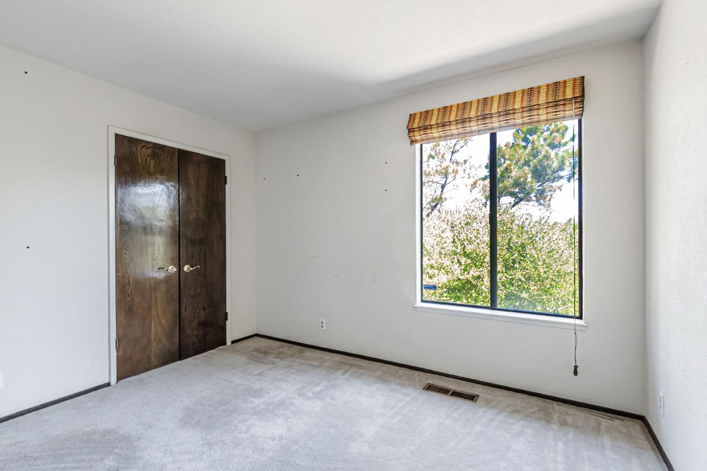 Detail Gallery Image 39 of 69 For 1440 Kring Way, Los Altos,  CA 94024 - 4 Beds | 3/1 Baths